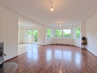 EG - Wohnzimmer mit Kamin